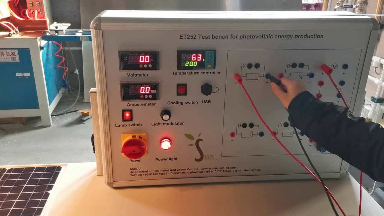 Photovoltaic Test Bench